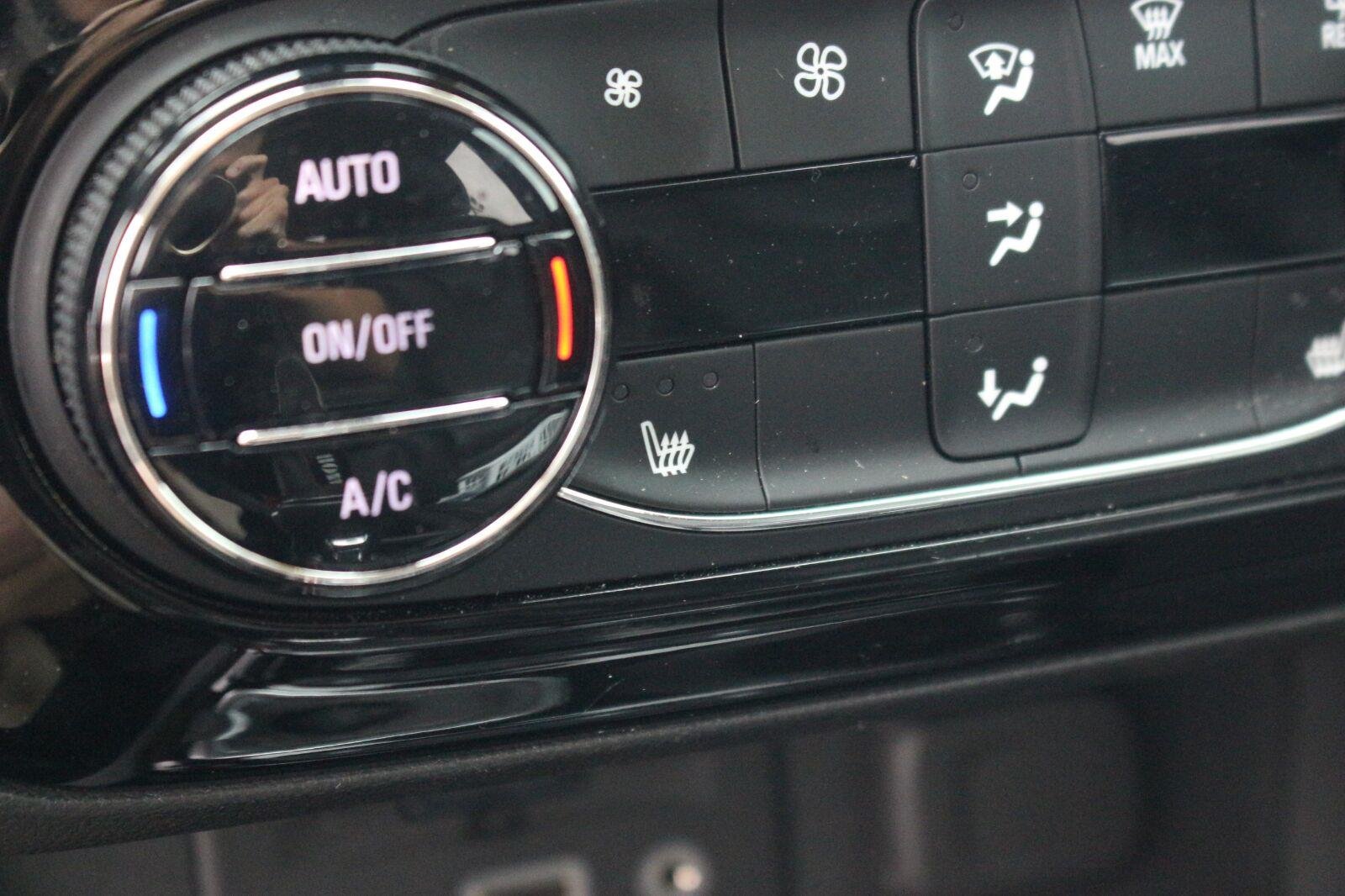 Used 2022 White Frost Tricoat Buick Essence image 26