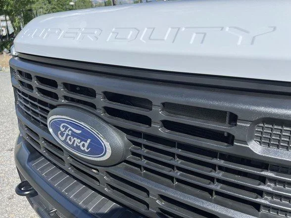 Used 2025 White Ford XL image 42
