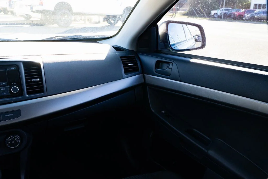 Used 2014 Silver Mitsubishi ES image 9