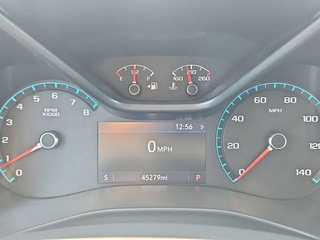 Used 2019 SHADOW GRAY METALLIC Chevrolet 4WD LT image 16