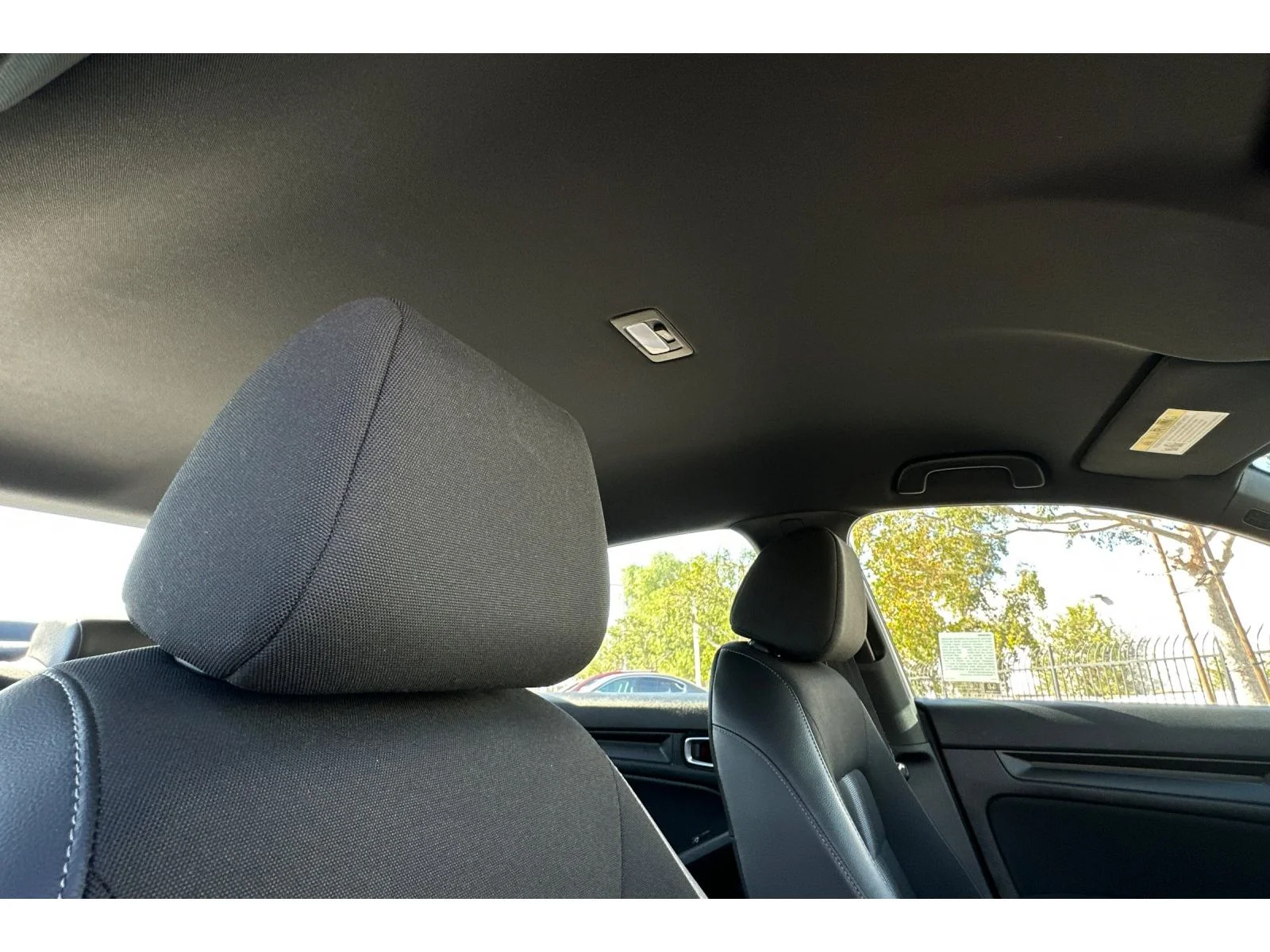 Used 2025 Platinum White Pearl Honda Sport image 17