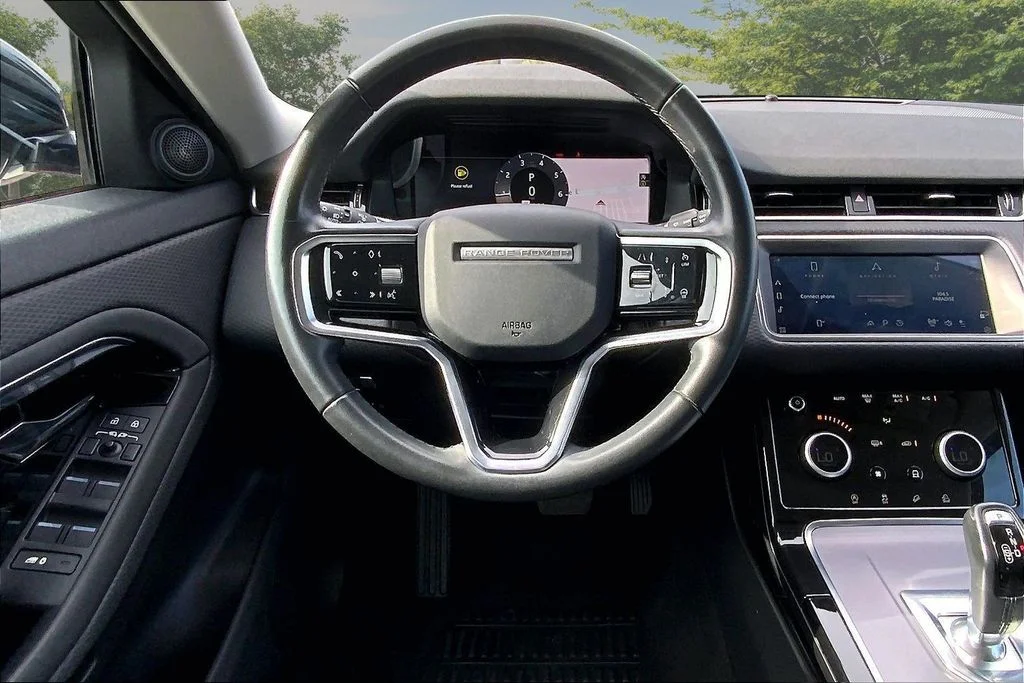 Used 2023 White Land Rover S image 8