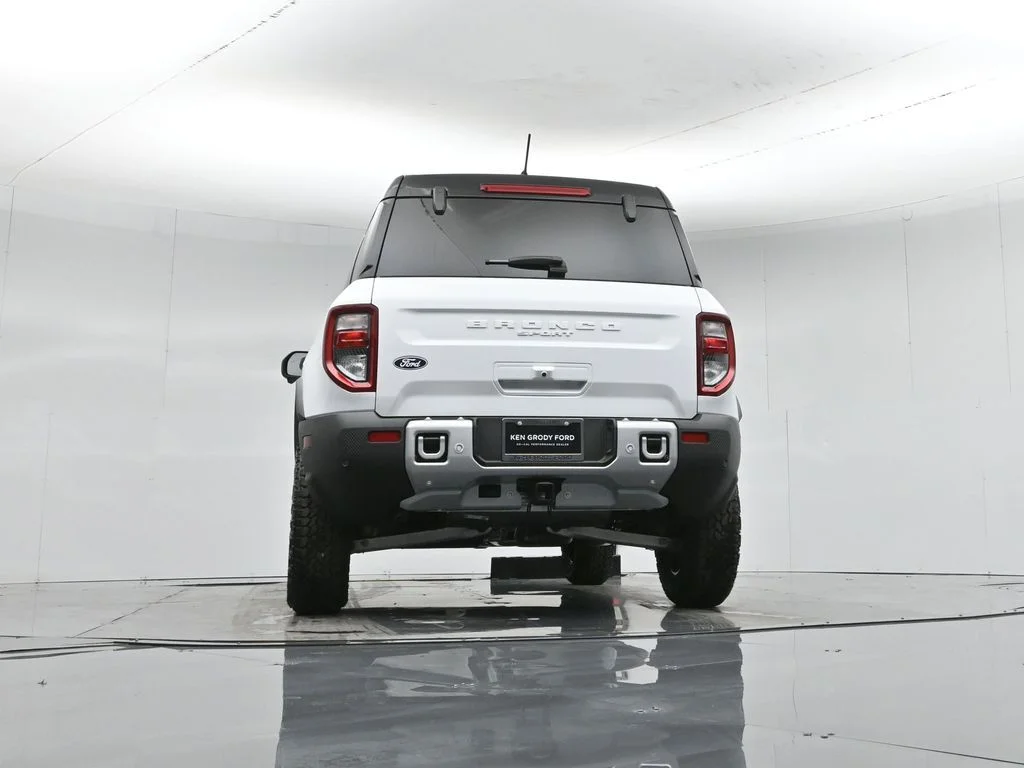 New 2026 Oxford White Ford Badlands image 50
