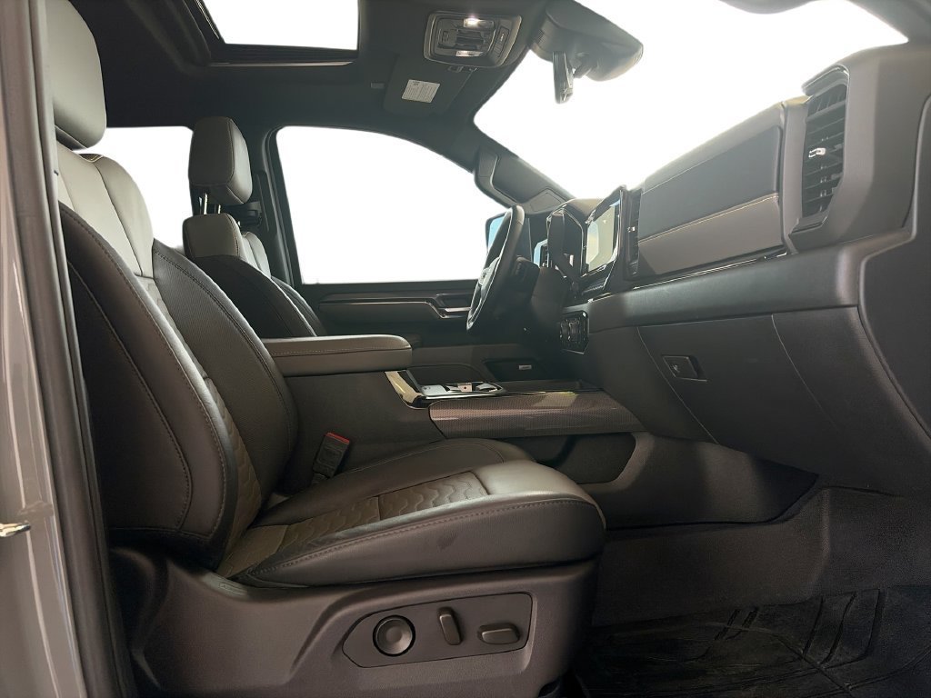 2024 Chevrolet Silverado 2500HD ZR2 - Photo 29