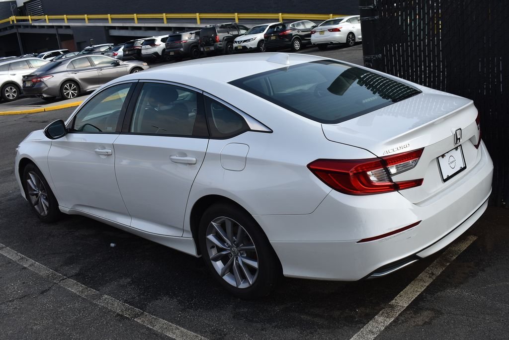 Used 2022  Honda LX image 3