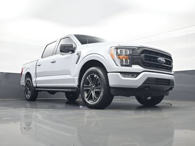 Used 2021 White Ford XLT image 23