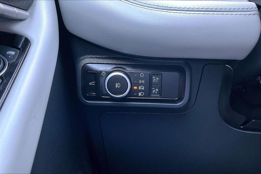 2026 Ford Explorer Platinum - Photo 38