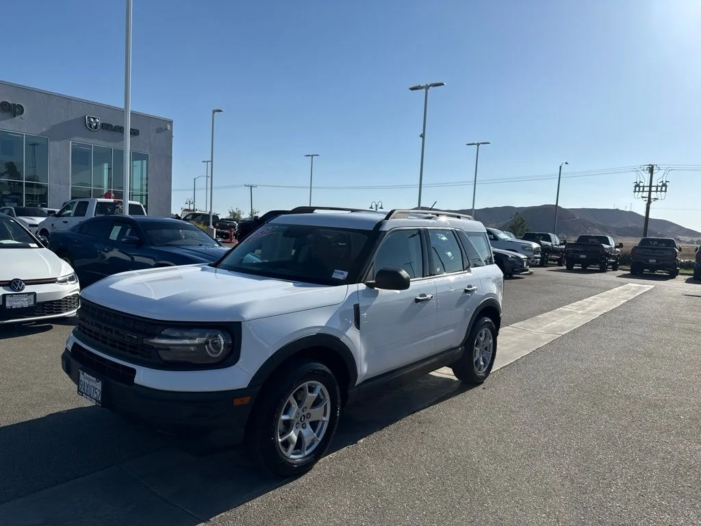 Used 2022 White Ford Base image 3