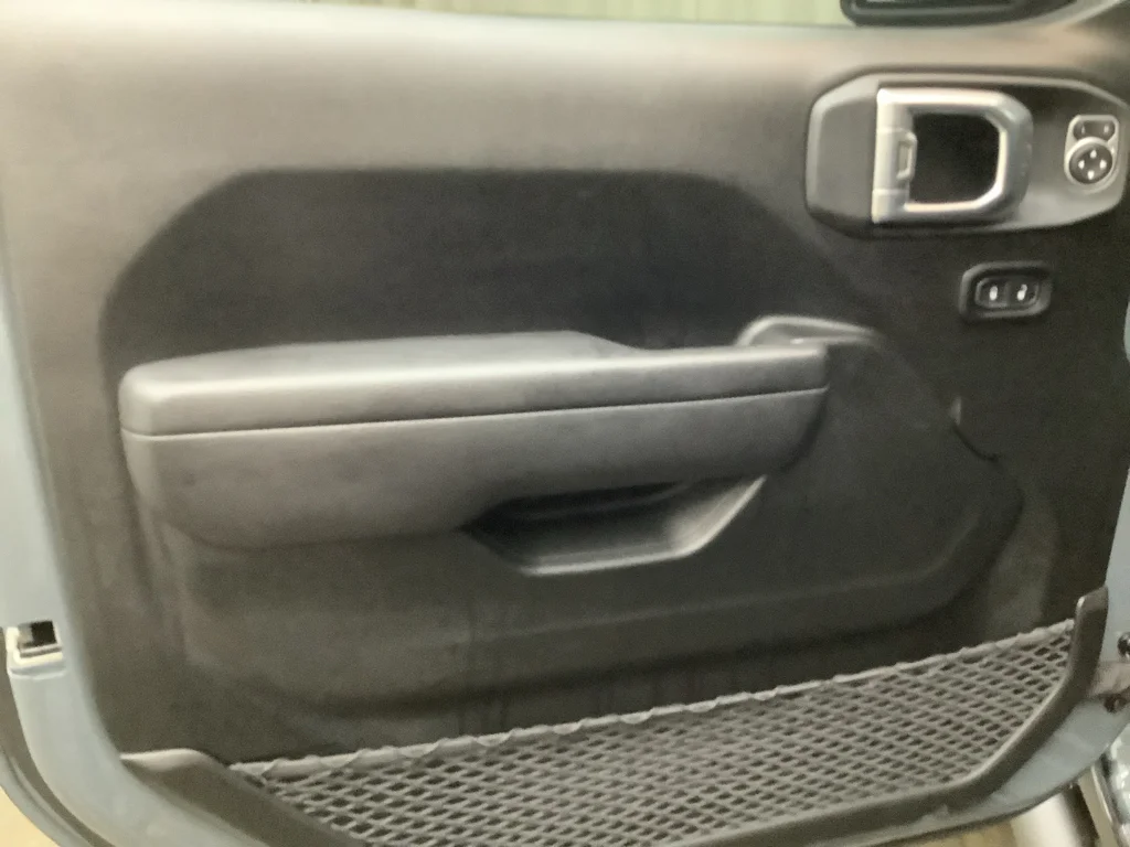 New 2026 Anvil Clear-Coat Exterior Paint Jeep Sport S image 12