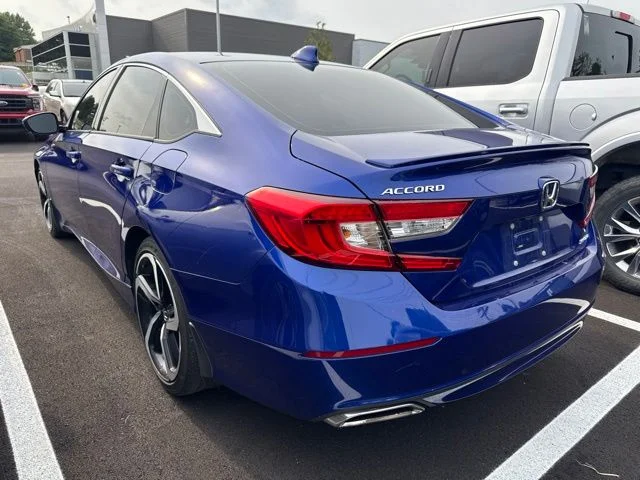 Used 2018 Still Night Pearl Honda Sport image 3