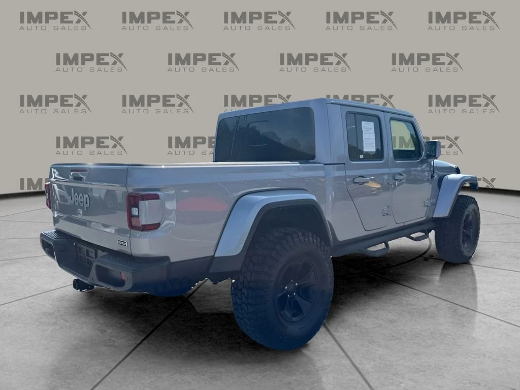 Used 2020 Silver Jeep Overland image 5
