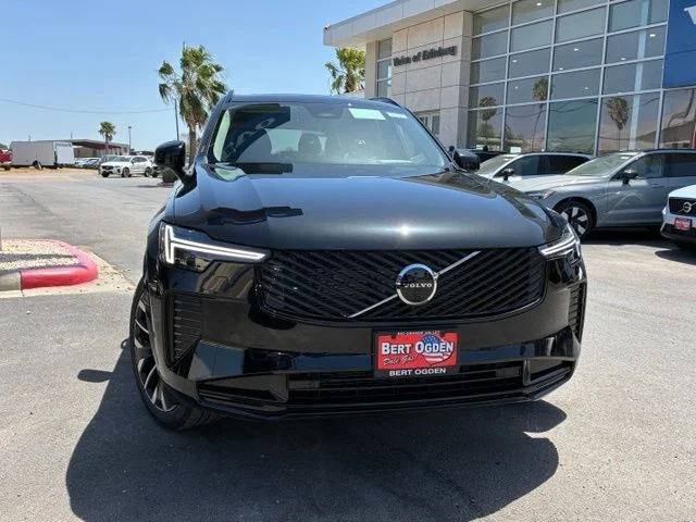 New 2026 Onyx Black Volvo Ultra image 2