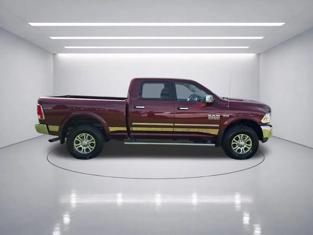 Used 2017 Delmonico Red Pearlcoat Ram Laramie image 8