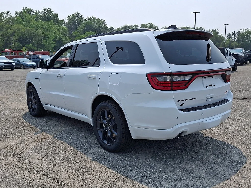 New 2026 White Knuckle Clear-Coat Exterior Paint Dodge GT Plus HEMI V8 image 6
