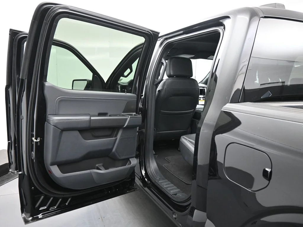 New 2024 Black Ford XLT image 17