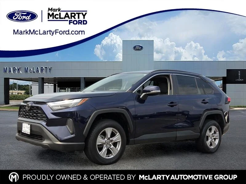 Used 2022 Blueprint TOYOTA XLE AWD image 1