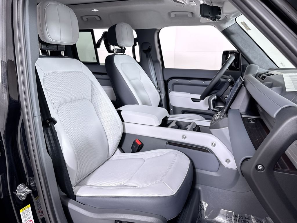 2026 Land Rover Defender X - Photo 23