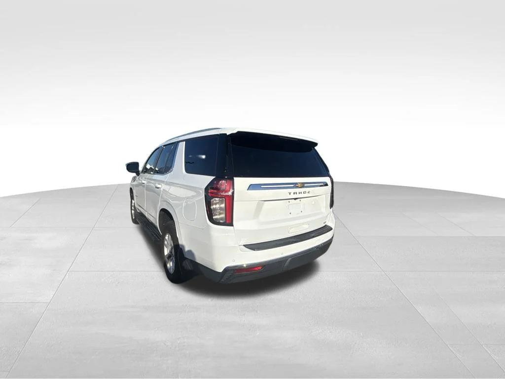 Used 2021 White Chevrolet LT image 3
