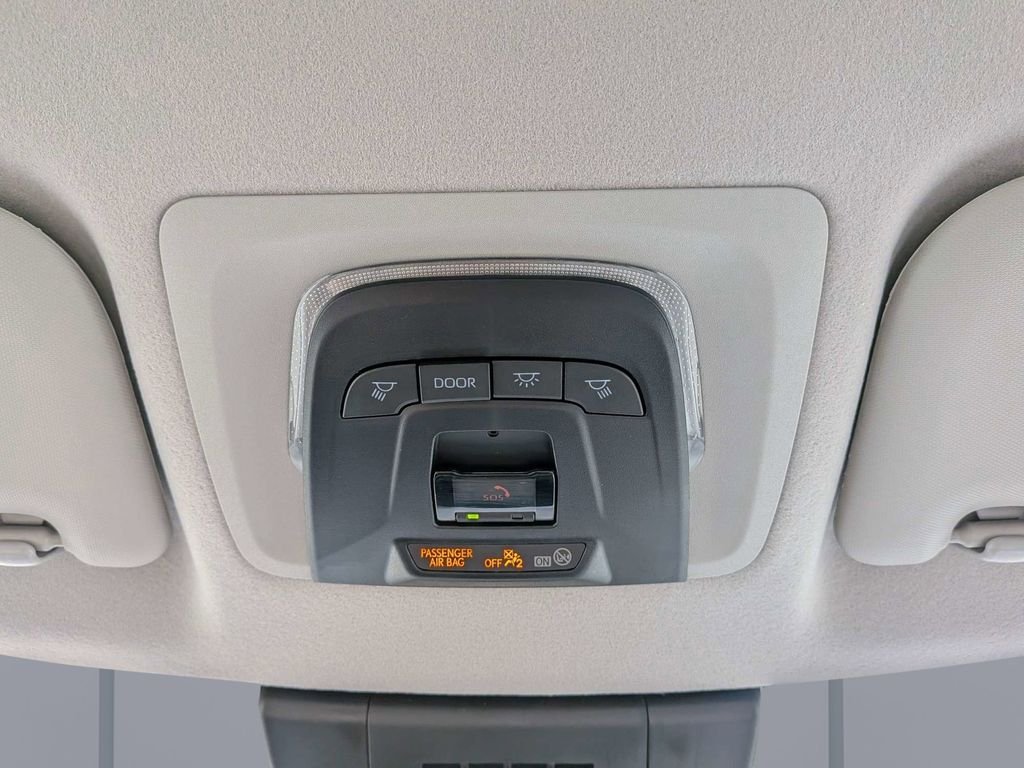 Used 2026  Toyota L image 24