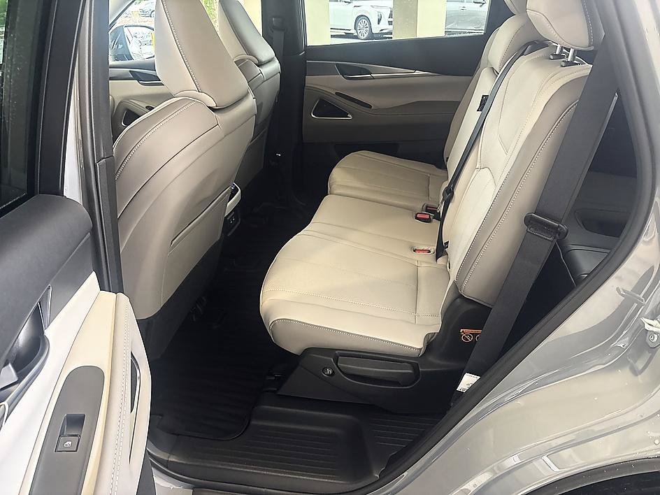 New 2027 HARBOR GRAY INFINITI LUXE image 15