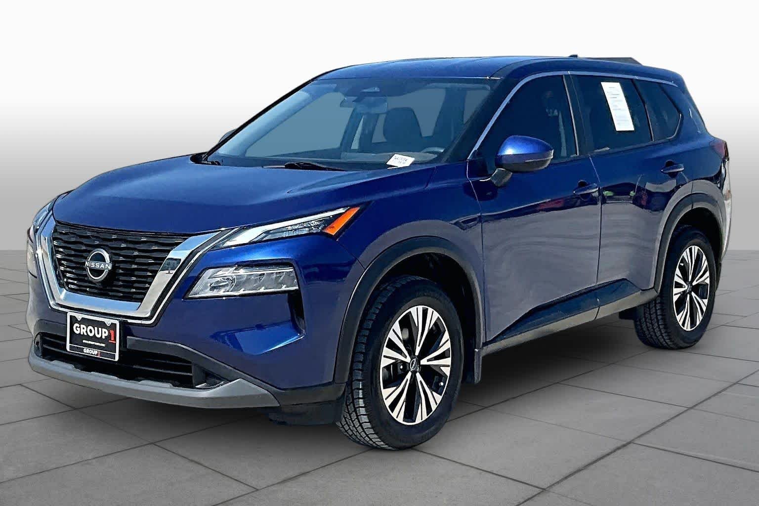 Used 2023 Caspian Blue Metallic Nissan SV image 2