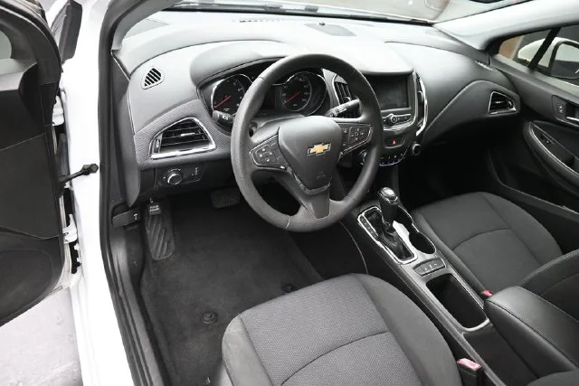 Certified Used 2019 Summit White Chevrolet LT image 9