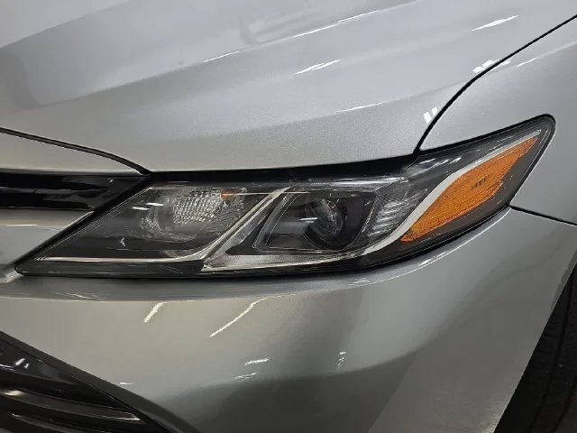 Used 2018 Celestial Silver Metallic Toyota LE image 28