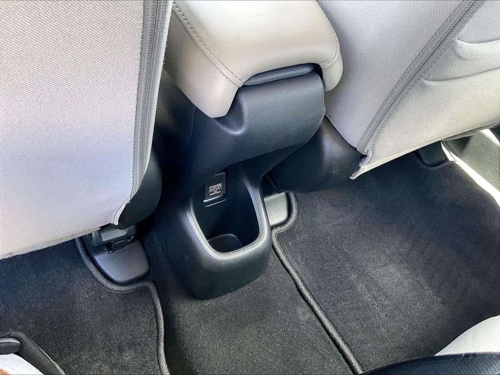 Used 2019 Silver Honda LX image 27