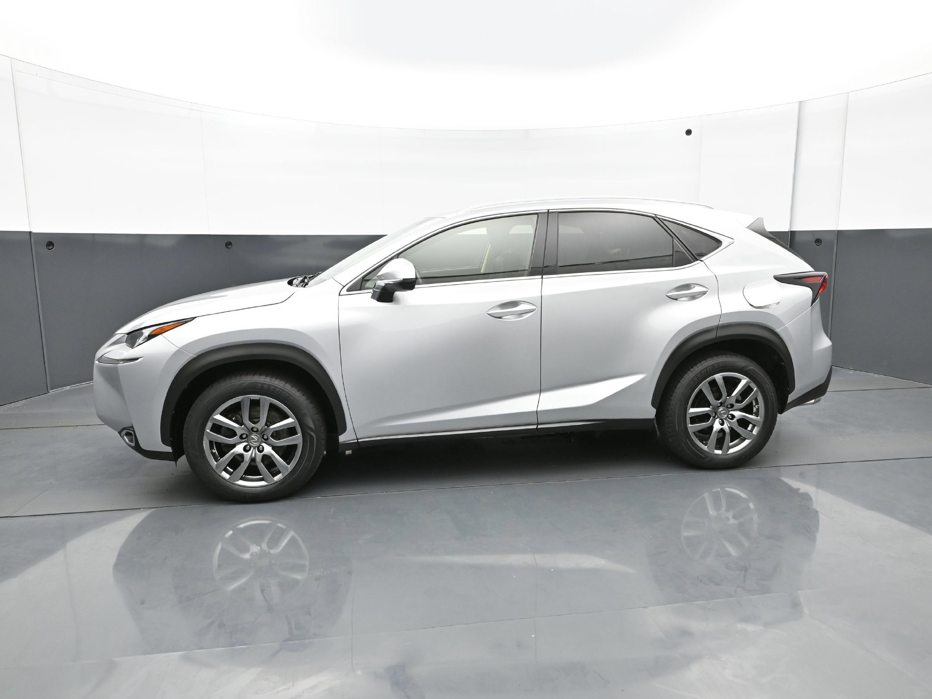 Used 2015 Silver Lexus 200t image 3