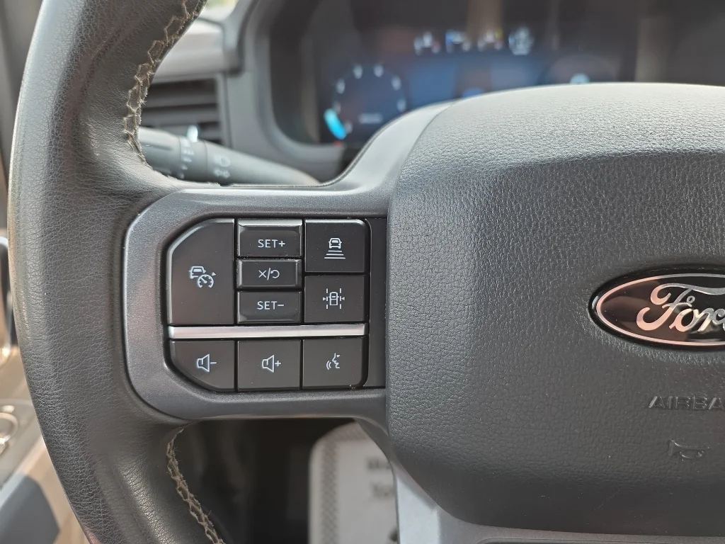 Certified Used 2025 Gray Metallic Ford XLT image 16