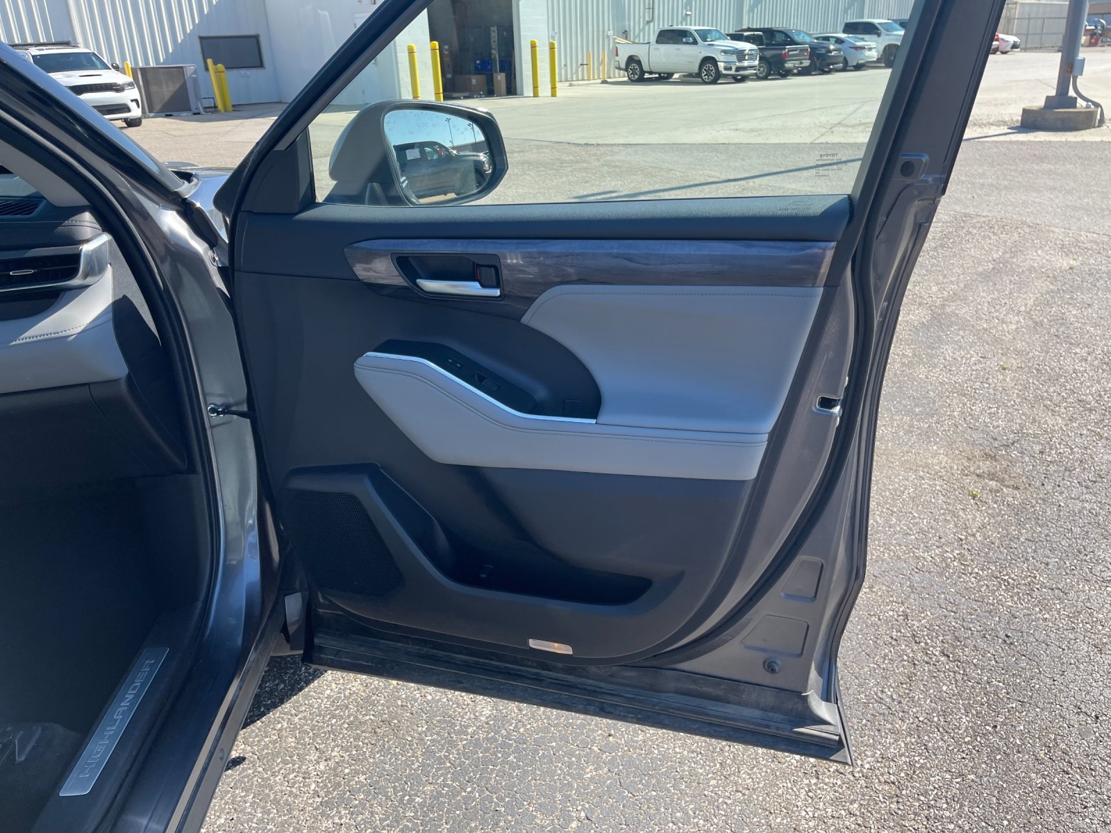 Used 2024 Gray Toyota Limited image 19
