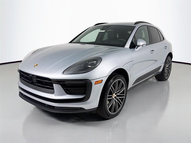2026 Porsche Macan AWD