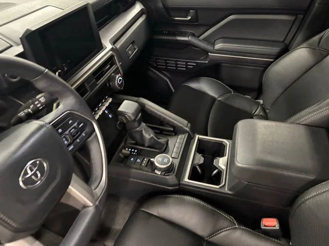 Used 2025 ICE CAP Toyota  image 17