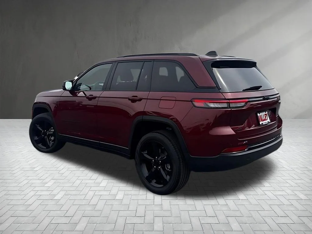 Used 2023 Red Jeep Limited image 47