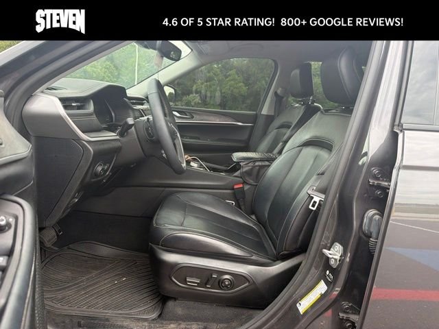 Used 2023 Gray Jeep Limited image 10
