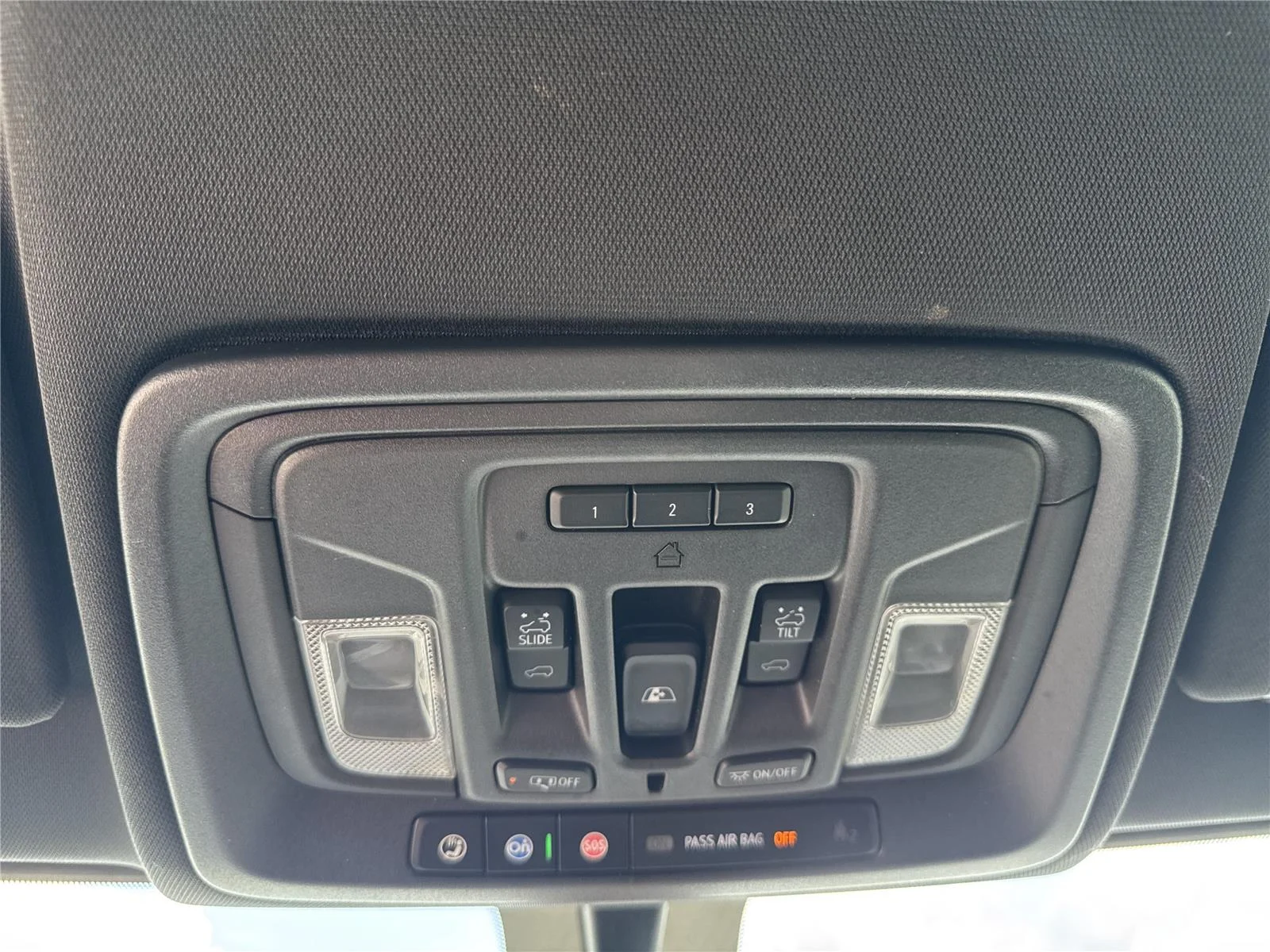 Used 2022 Black Chevrolet High Country image 31