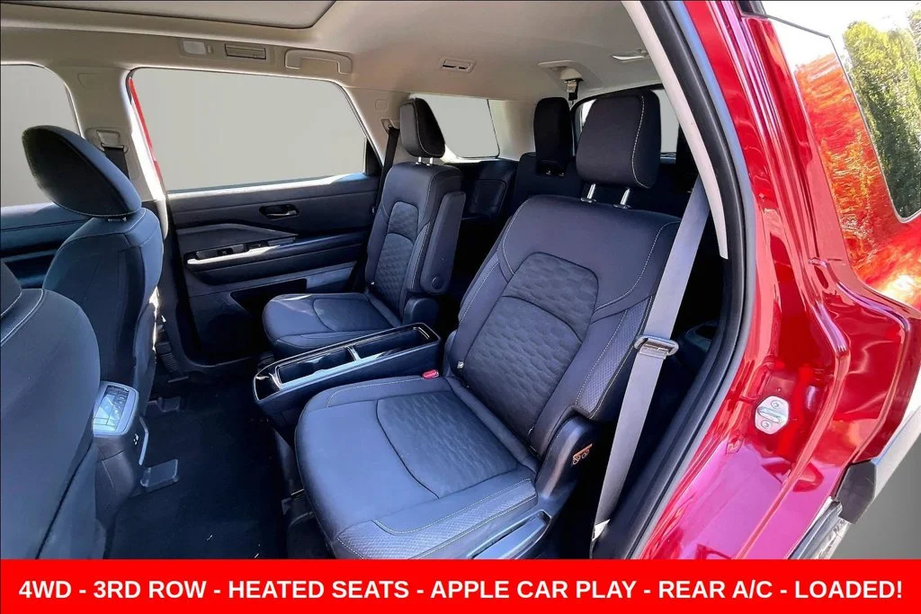 Used 2024 Red Nissan SV image 26