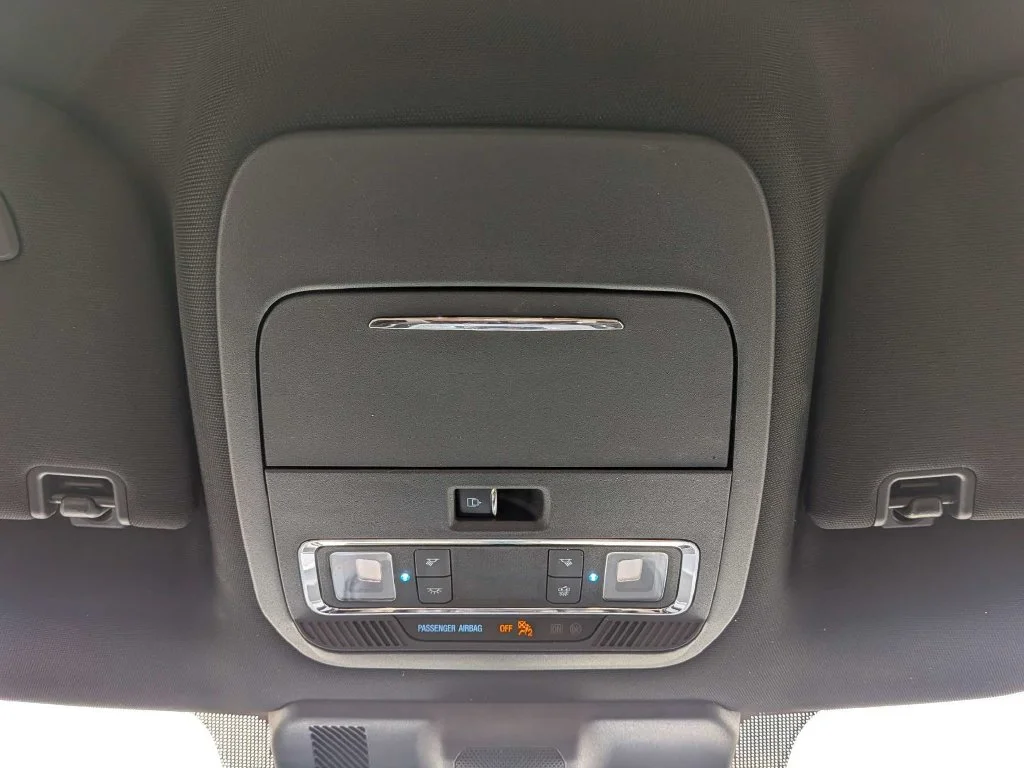 Certified Used 2022 White Metallic Ford Platinum image 27