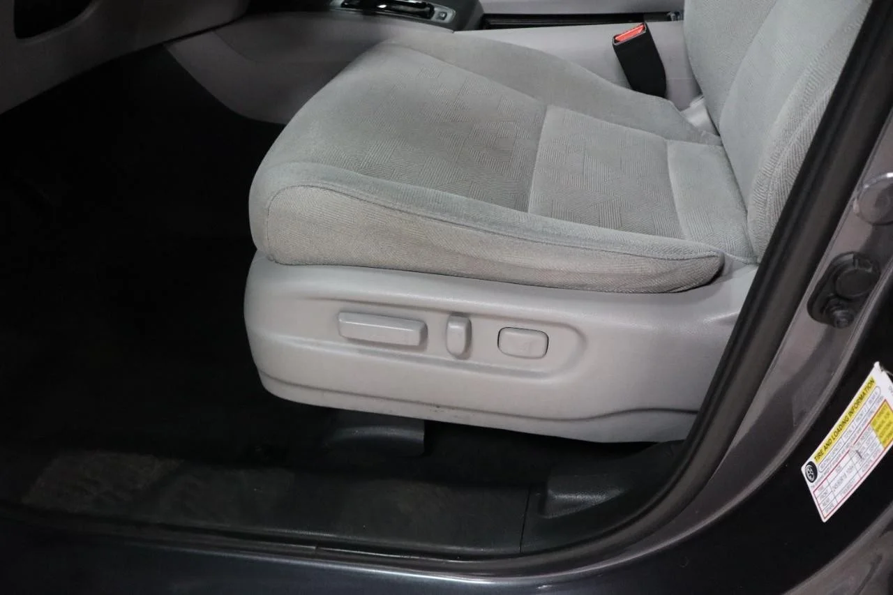 Used 2019 Modern Steel Metallic Honda EX image 11