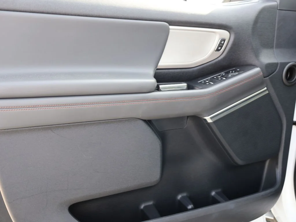 Certified Used 2025 Oxford White Ford Active image 23