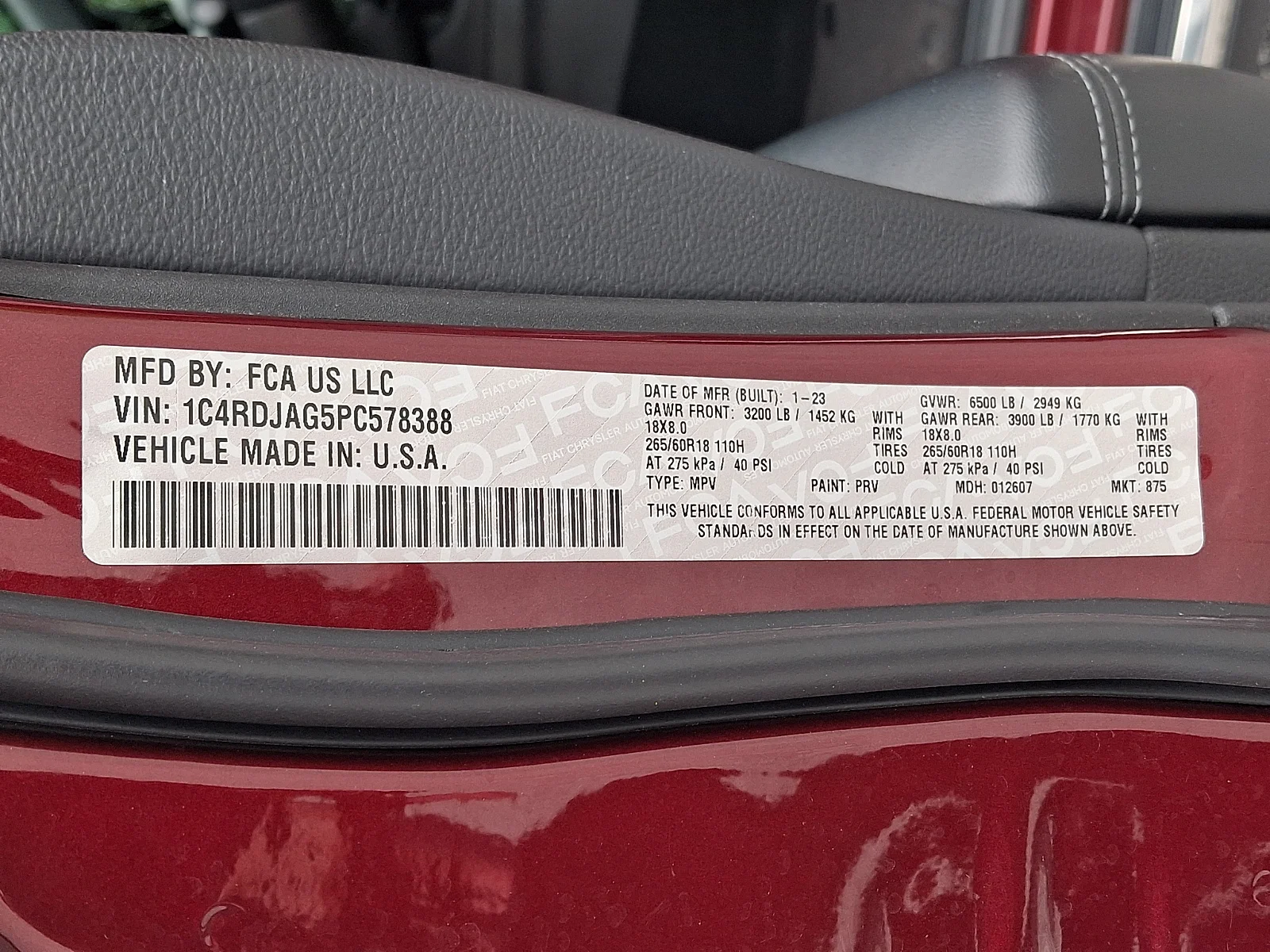 Used 2023 Red Dodge SXT image 27