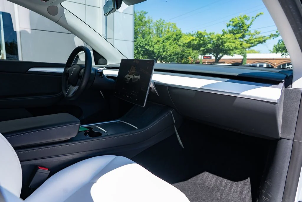 Used 2023 White Tesla Long Range image 23
