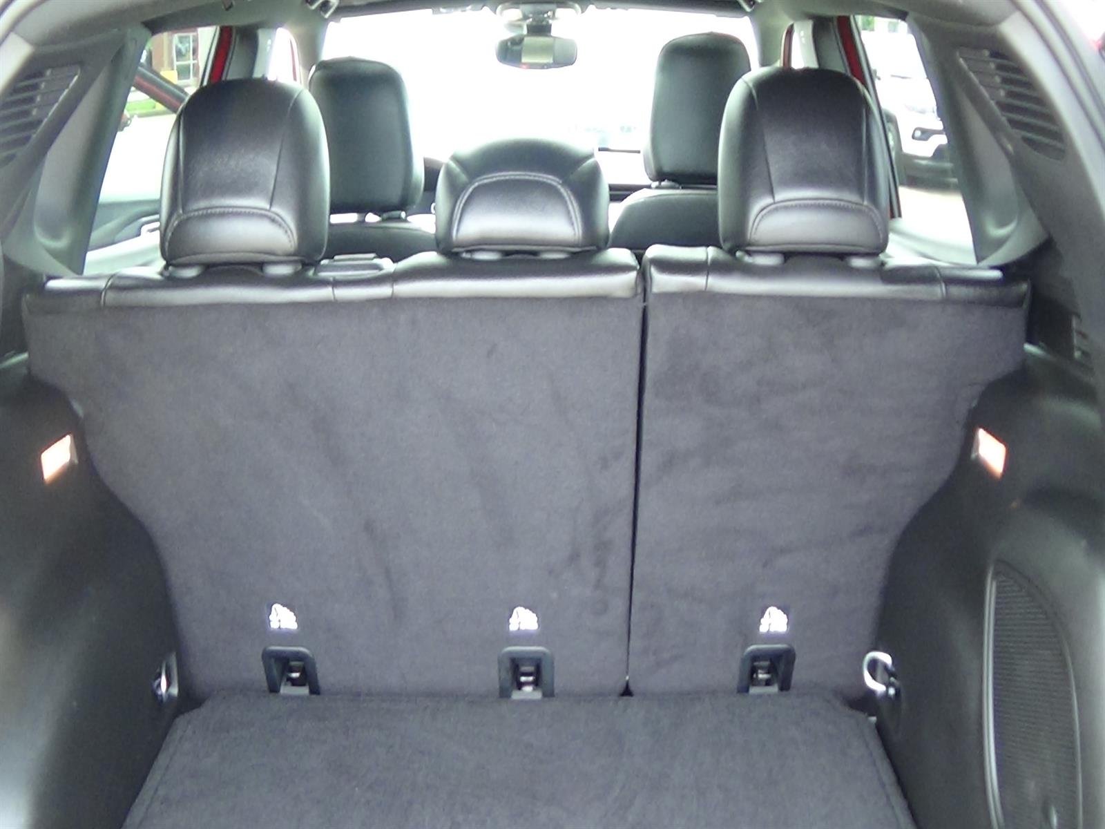 Certified Used 2024 Red Hot Pearl Coat (pr6) Jeep Trailhawk image 12