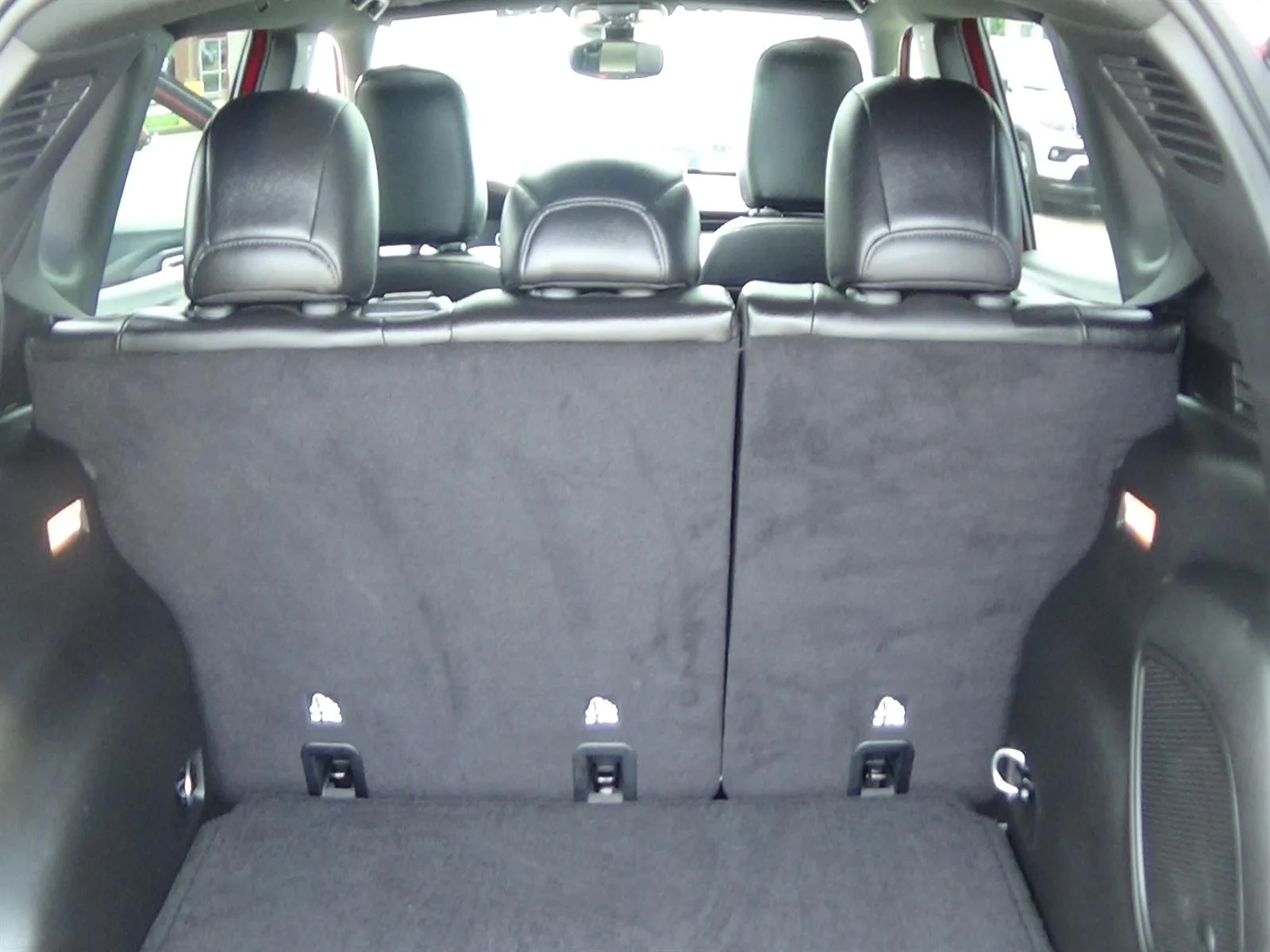 Certified Used 2024 Red Hot Pearl Coat (pr6) Jeep Trailhawk image 12