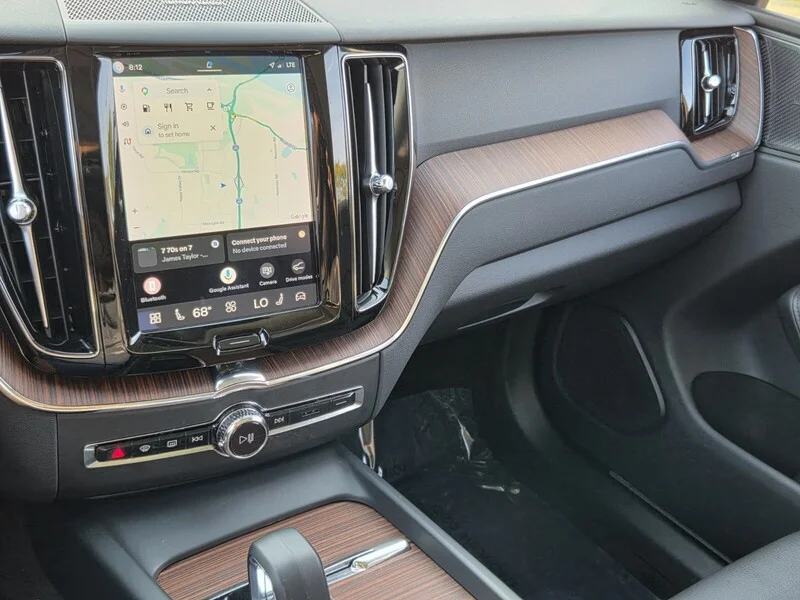 Used 2023 Platinum Gray Metallic VOLVO B5 FWD PLUS BRIGHT THEME image 33