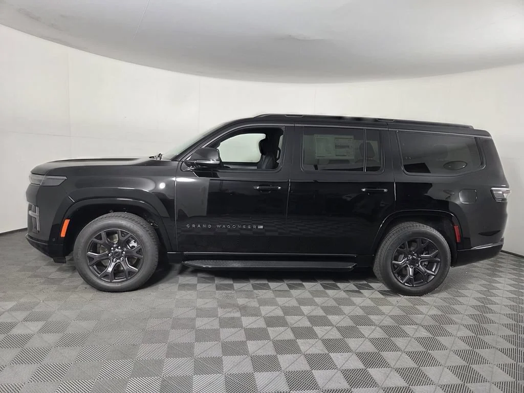 New 2026 High Gloss Black Exterior Paint Jeep Limited Altitude image 8
