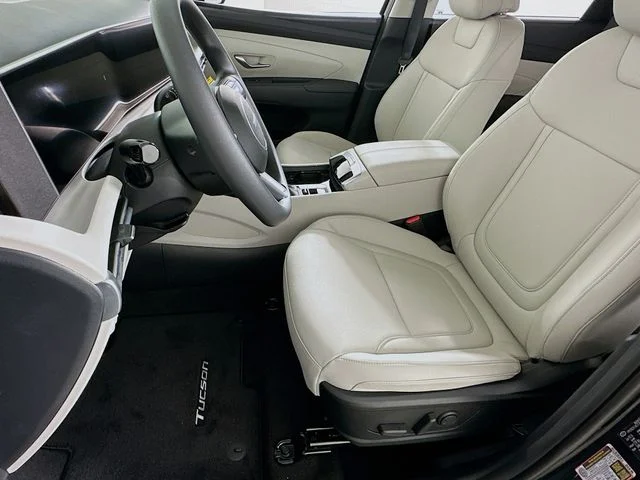 New 2026 Black Hyundai SEL Plus image 9