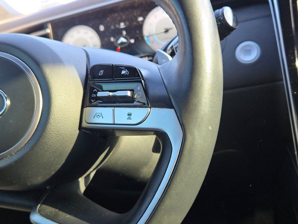Used 2022 Gray Hyundai Limited image 28