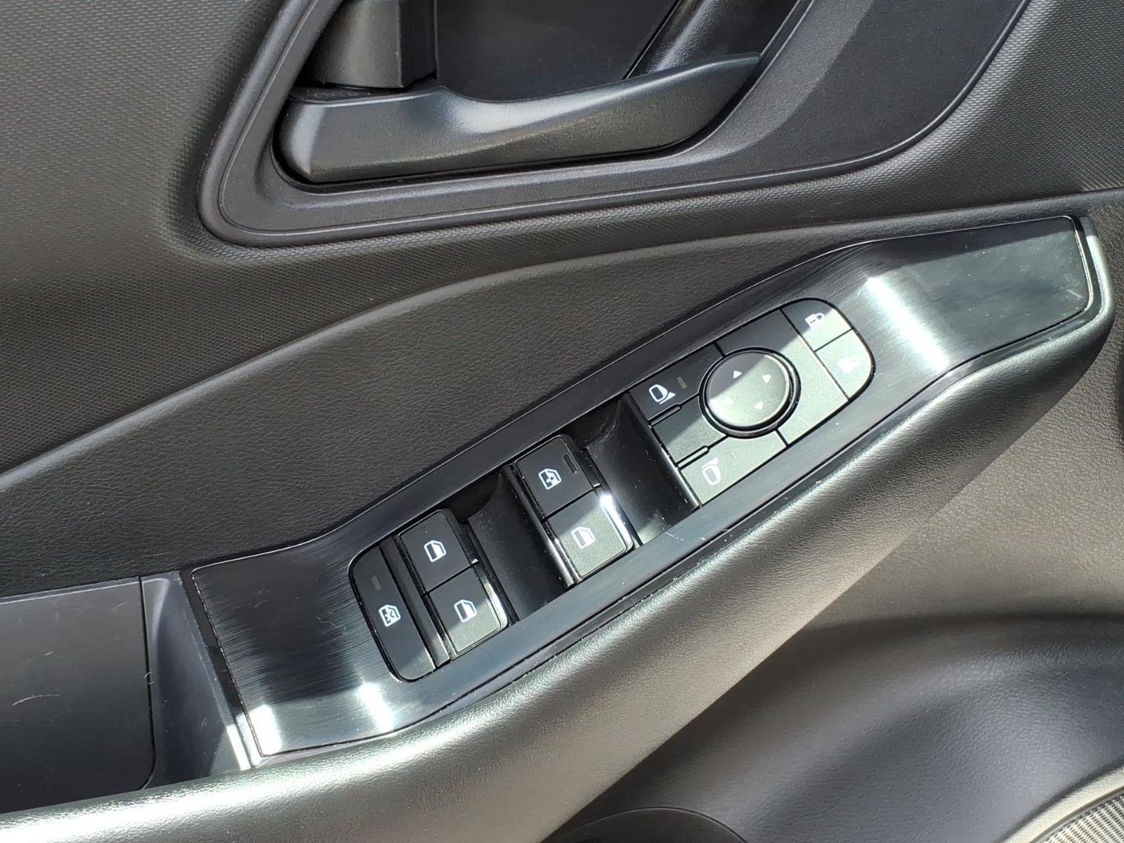 Used 2024 Glacier White Nissan S image 11