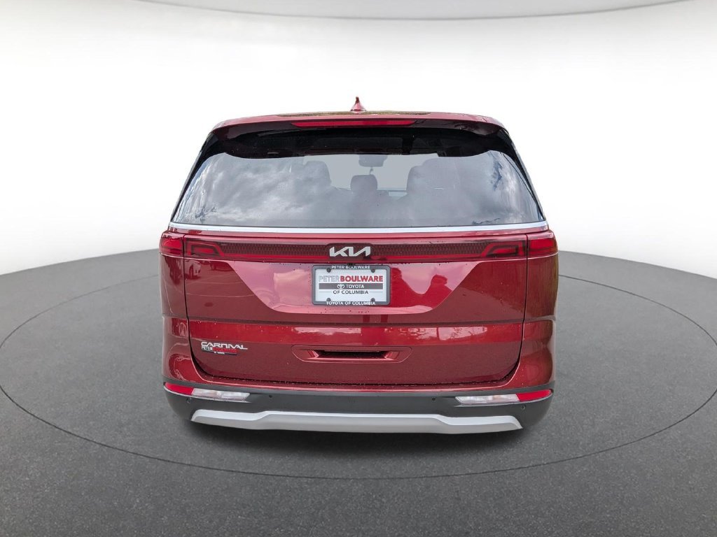 Used 2024 Red Kia LX image 4
